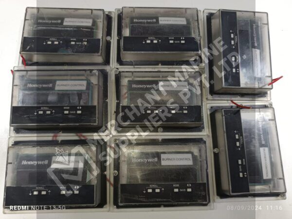 Honeywell RM7838 C 1004 Burner Control S7800A1001 With Keyboard display module