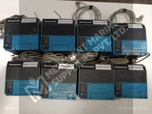 Honeywell RM7838 C 1004 Burner Control S7800A1001 With Keyboard display module